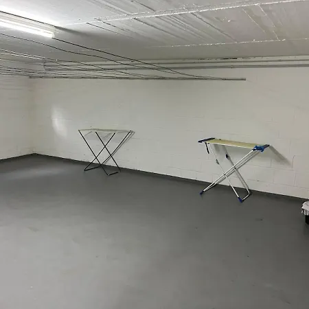61qm - Sehr Schoene Vollmoeblierte In Appartement