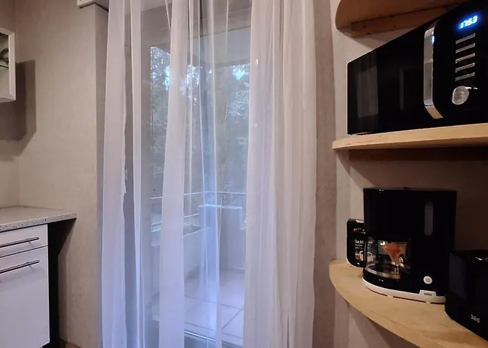 61qm - Sehr Schoene Vollmoeblierte In * 黑措根拉特